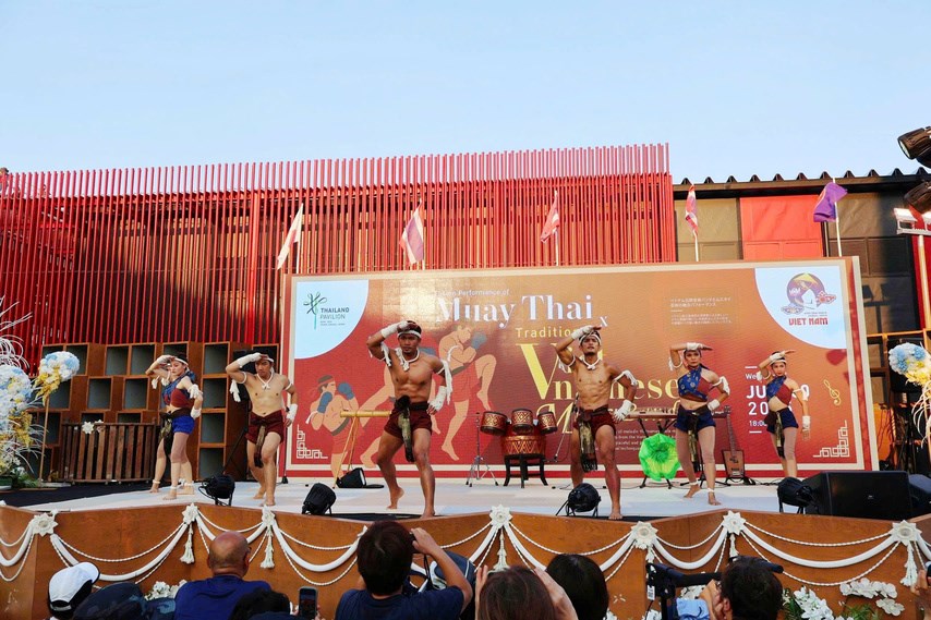 Âm nhạc truyền thống Việt Nam hòa quyện cùng Muay Thái tại EXPO 2025 - ảnh 2