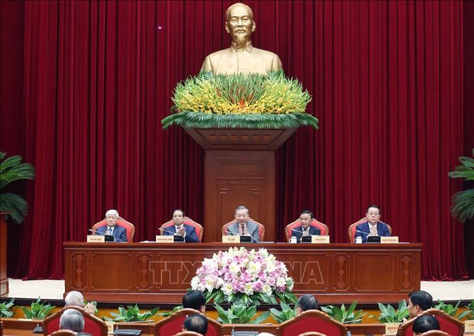 Tổng Bí thư Tô Lâm gặp mặt đại biểu trí thức, nhà khoa học, văn nghệ sĩ - ảnh 1