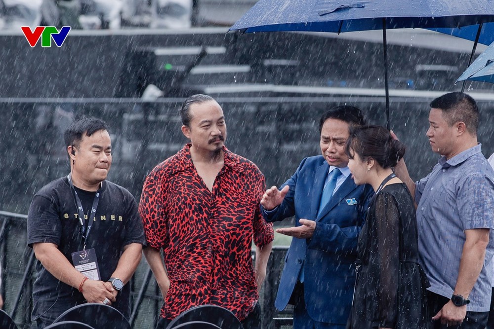 Thủ tướng Phạm Minh Chính động viên ê-kíp “V Fest – Thanh xuân rực rỡ” - ảnh 1