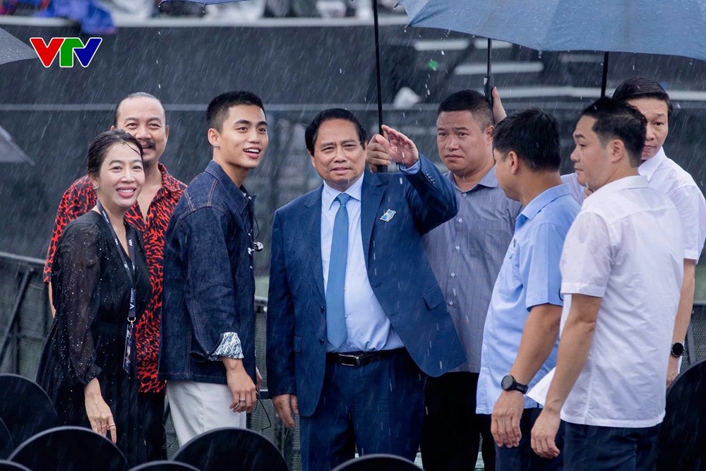 Thủ tướng Phạm Minh Chính động viên ê-kíp “V Fest – Thanh xuân rực rỡ” - ảnh 2