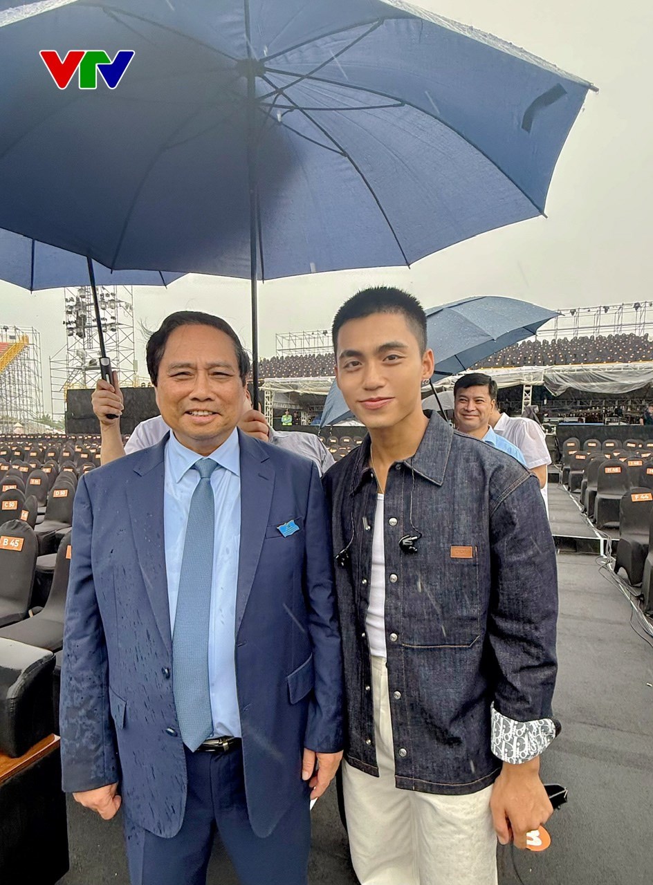 Thủ tướng Phạm Minh Chính động viên ê-kíp “V Fest – Thanh xuân rực rỡ” - ảnh 3