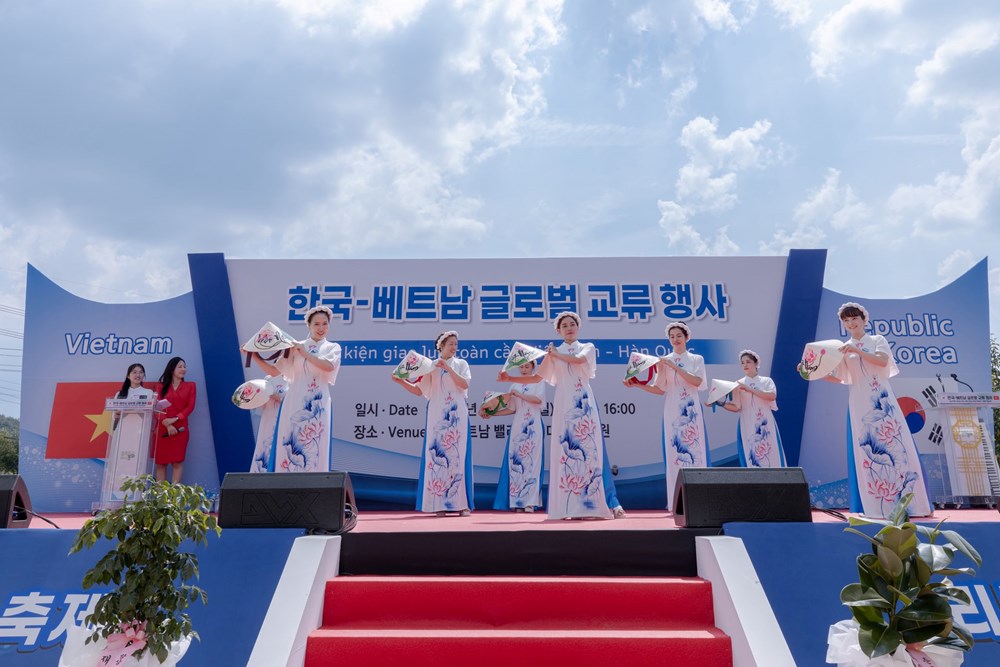 Khai mạc Lễ hội Văn hoá – Du lịch Việt Nam tại Hàn Quốc - ảnh 7