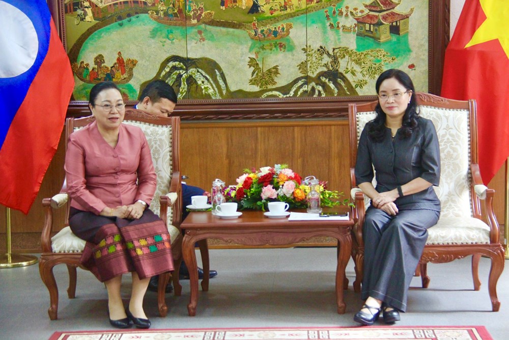 Đại sứ Lào tại Việt Nam chúc mừng Bộ VHTTDL nhân kỷ niệm 80 năm Quốc khánh - ảnh 2