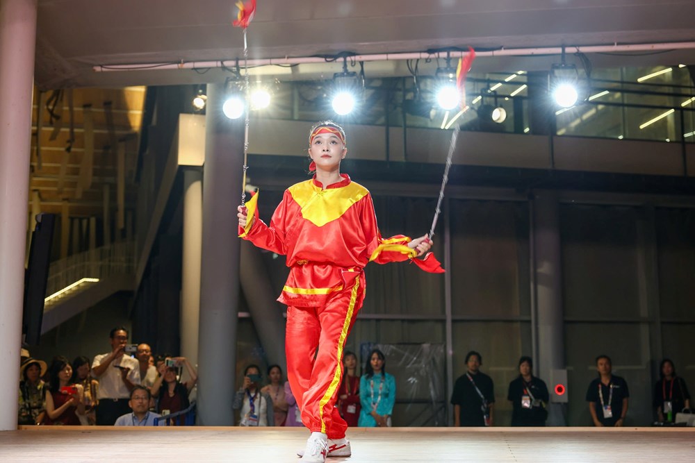 Khi nghệ thuật trở thành “sứ giả” kết nối - ảnh 7