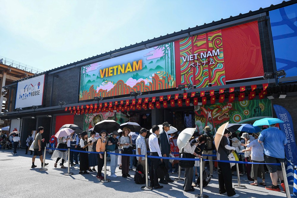 Tự hào về một Việt Nam rực rỡ bản sắc - ảnh 13
