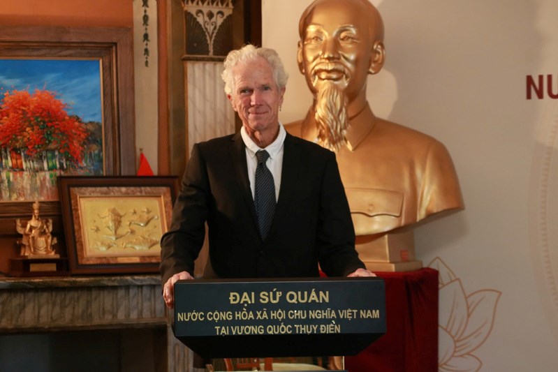 Tặng Kỷ niệm chương “Vì sự nghiệp Văn hóa, Thể thao và Du lịch” cho đạo diễn Bo Öhlén - ảnh 3
