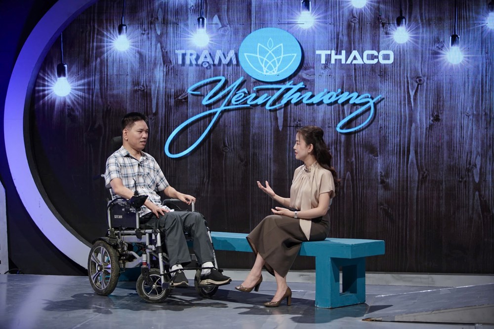 Hành trình “chạm phím” ước mơ của chàng trai khuyết tật - ảnh 1