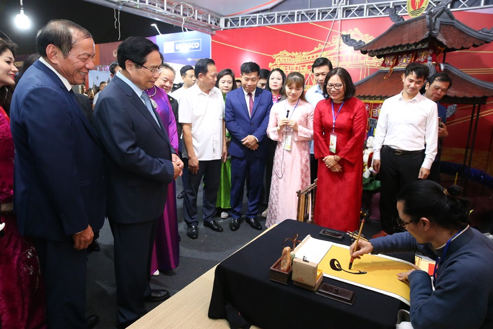 Thủ tướng Phạm Minh Chính dự khai mạc Lễ hội Văn hoá thế giới tại Hà Nội lần thứ nhất - ảnh 2