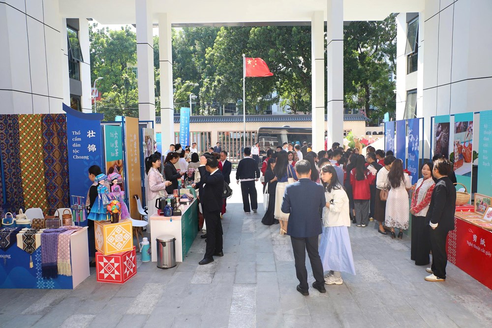 Khai mạc Tuần lễ Văn hoá – Du lịch – Khoa học và công nghệ Quảng Tây tại Hà Nội - ảnh 7