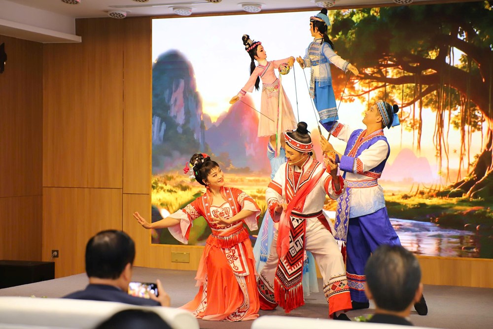 Khai mạc Tuần lễ Văn hoá – Du lịch – Khoa học và công nghệ Quảng Tây tại Hà Nội - ảnh 4