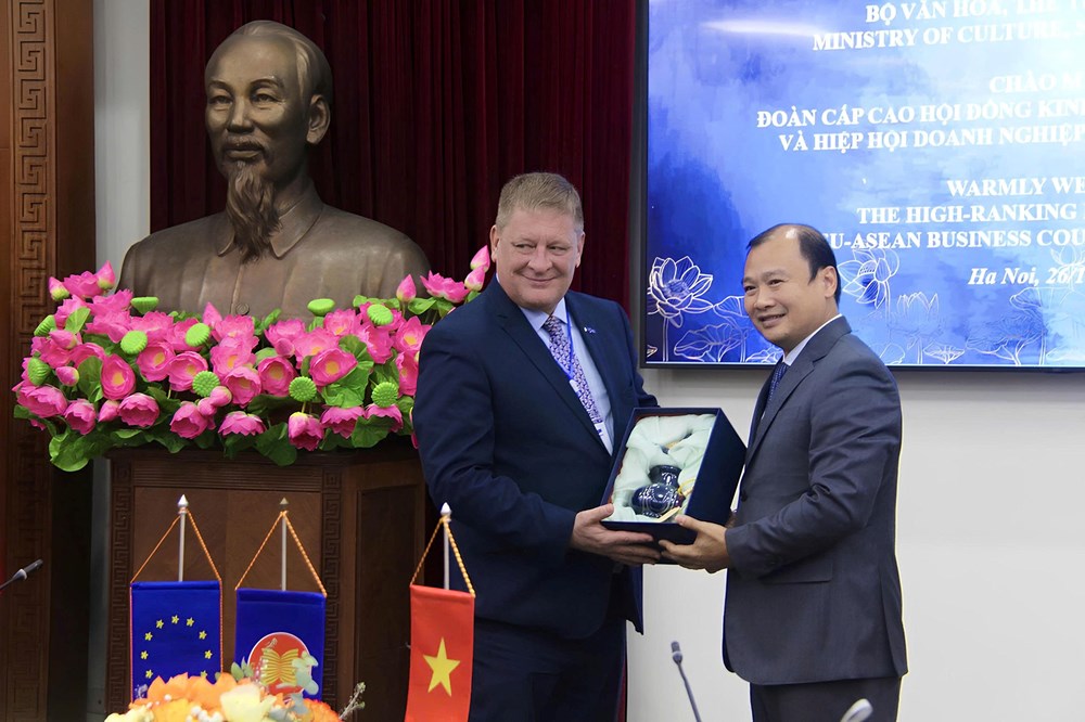 Thúc đẩy đối thoại với các doanh nghiệp châu Âu, mở rộng hợp tác phát triển du lịch - ảnh 6