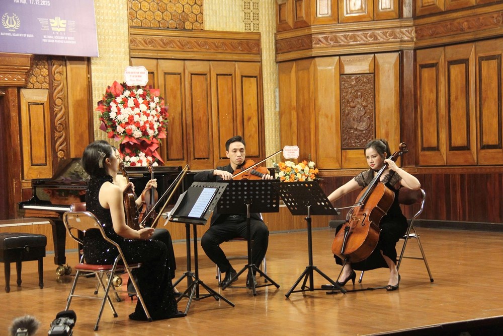 Biểu tượng sinh động cho 75 năm quan hệ Việt Nam - Bulgaria - ảnh 8