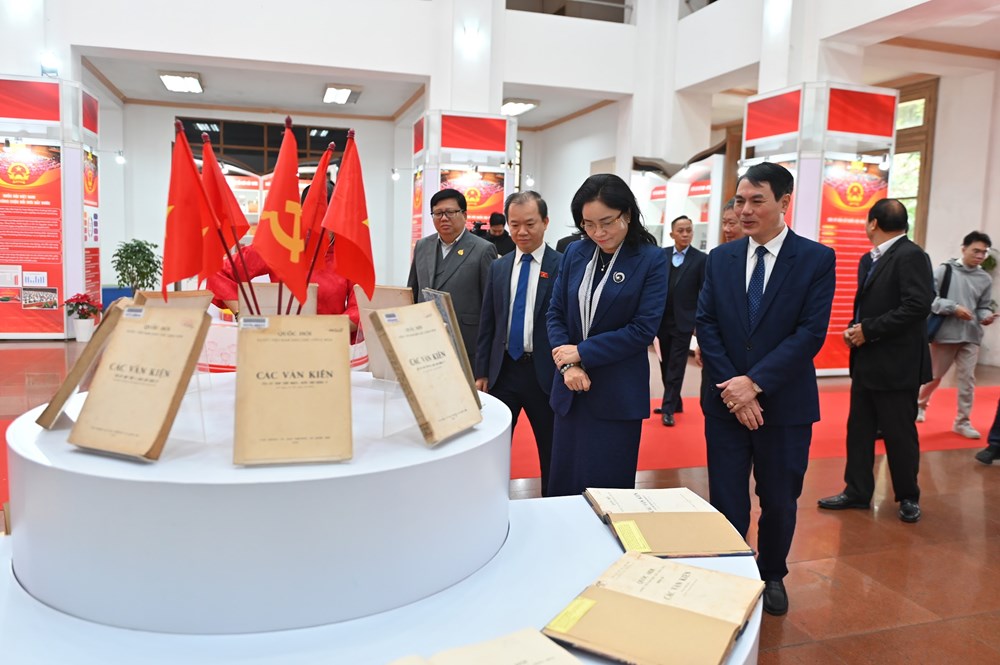 Tự hào “Quốc hội Việt Nam - Hành trình 80 năm xây dựng và phát triển“ - ảnh 4