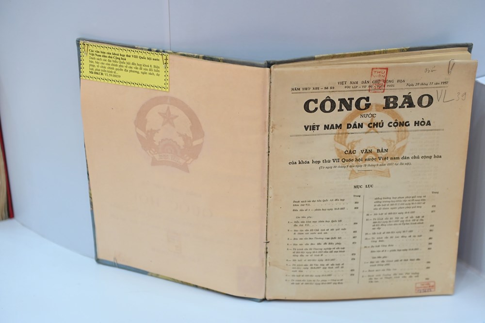 Tự hào “Quốc hội Việt Nam - Hành trình 80 năm xây dựng và phát triển“ - ảnh 9