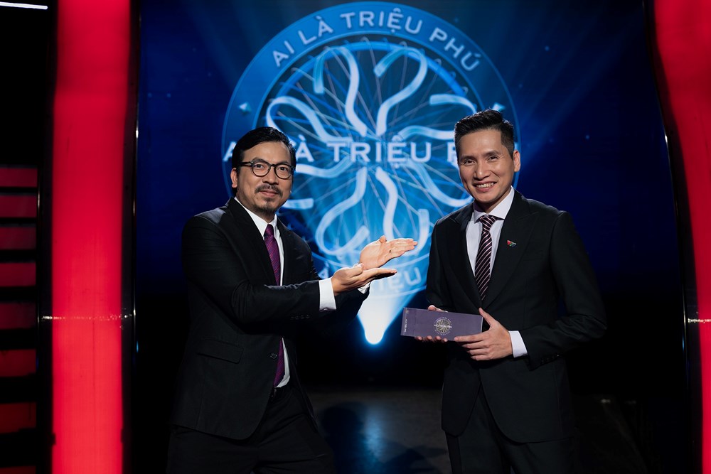 MC Đinh Tiến Dũng nói gì về việc chia tay “Ai là triệu phú”? - ảnh 1