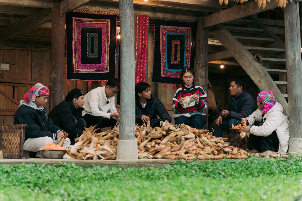 Tâm thế của những người con đi xa để trở về - ảnh 3