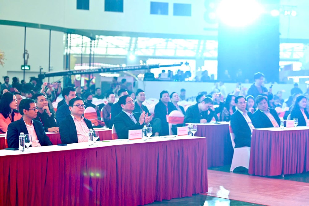 Thủ tướng Phạm Minh Chính dự tổng duyệt Lễ khai mạc Hội chợ mùa Xuân 2026 - ảnh 3