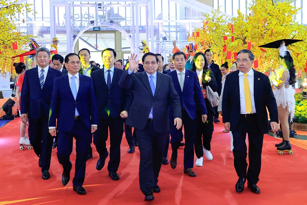 Thủ tướng Phạm Minh Chính dự Lễ khai mạc Hội chợ mùa Xuân 2026 - ảnh 1