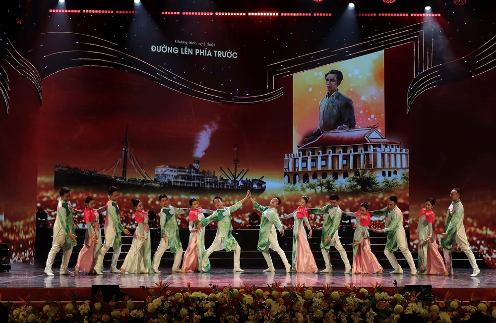 Thông điệp về niềm tin vững chắc vào tương lai tươi sáng của đất nước - ảnh 10