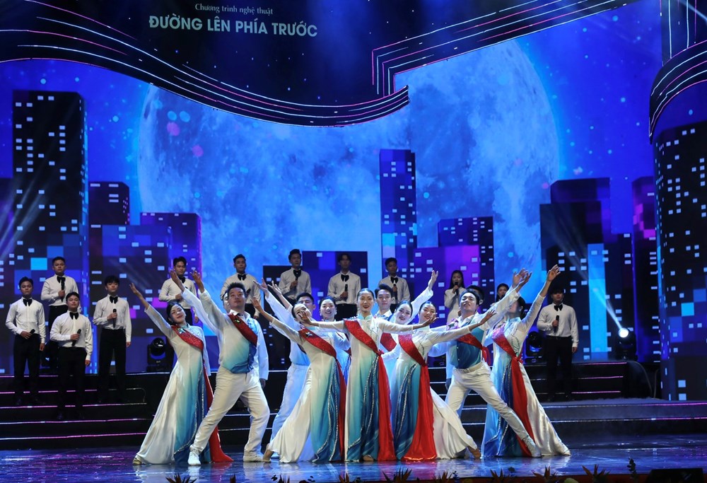 Thông điệp về niềm tin vững chắc vào tương lai tươi sáng của đất nước - ảnh 17