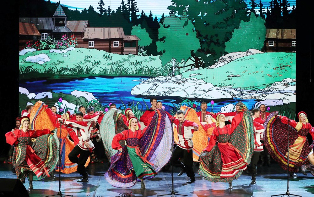 Tôn vinh bản sắc văn hóa, củng cố quan hệ hữu nghị Việt – Nga - ảnh 10