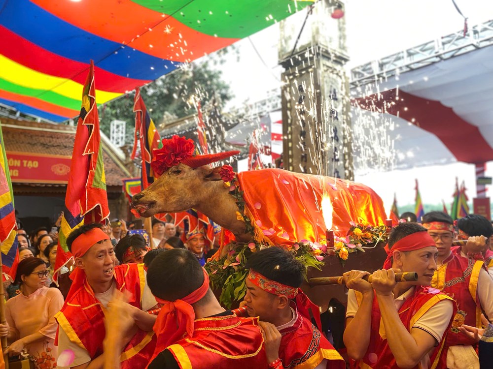 Làng Bát Tràng tưng bừng lễ hội truyền thống - ảnh 3
