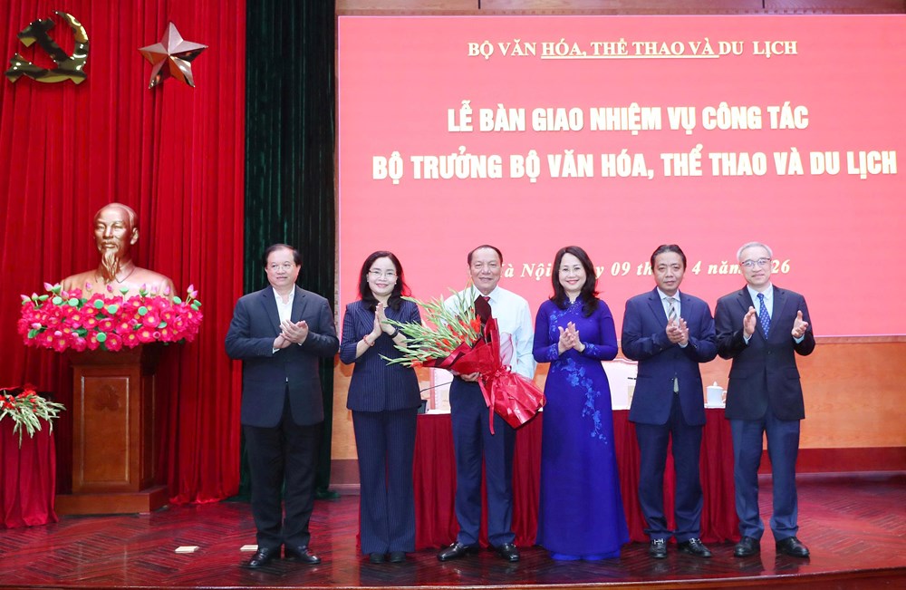 Bàn giao nhiệm vụ Bộ trưởng Bộ Văn hoá, Thể thao và Du lịch - ảnh 6