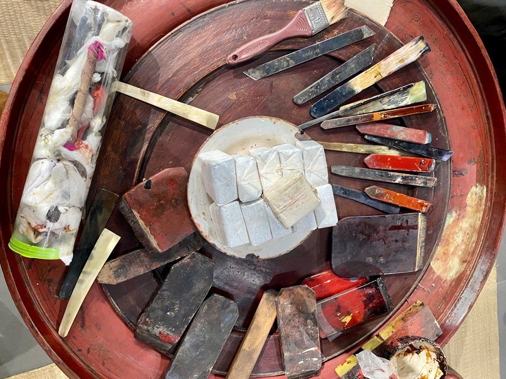 Kể chuyện nghề sơn ta giữa lòng phố cổ Hà Nội - ảnh 2