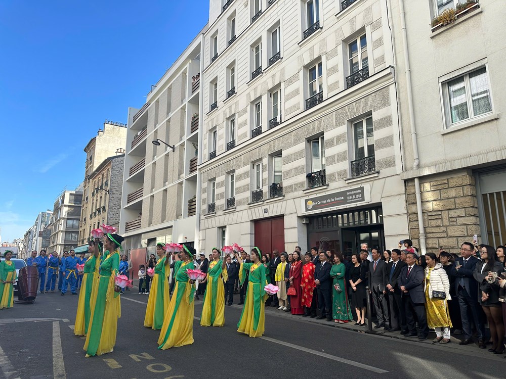 Tổ chức Lễ Giỗ Tổ Hùng Vương giữa lòng Paris - ảnh 4