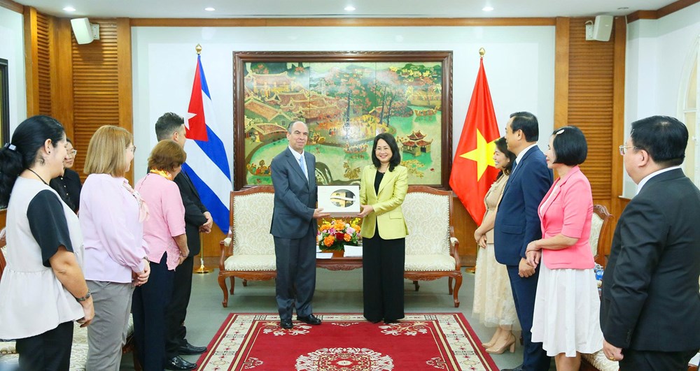 Việt Nam – Cuba: Vun đắp tình hữu nghị đặc biệt thông qua hợp tác VHTTDL - ảnh 3
