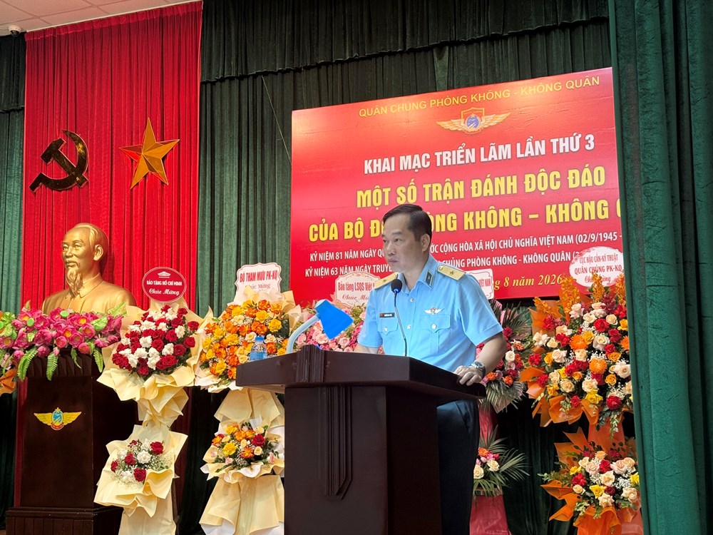Triển lãm “Một số trận đánh độc đáo của bộ đội Phòng không – Không quân” - ảnh 1