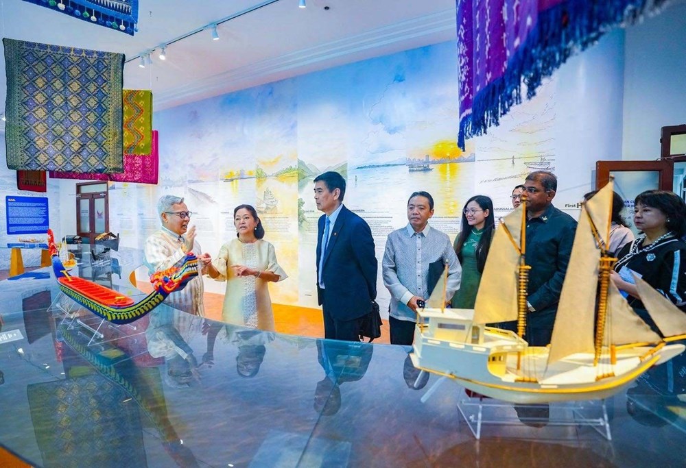Khai trương Trung tâm Văn hoá ASEAN tại Philippines - ảnh 3
