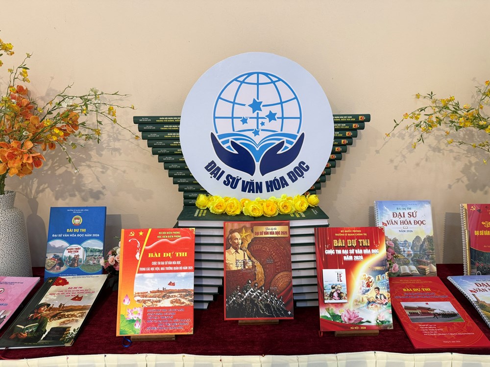 Trao 3 danh hiệu “Đại sứ Văn hóa đọc” trong các học viện, nhà trường Quân đội - ảnh 4