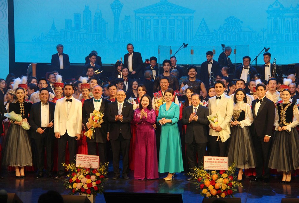 Những thanh âm đồng điệu vun đắp tình hữu nghị Việt Nam - Kazakhstan - ảnh 11