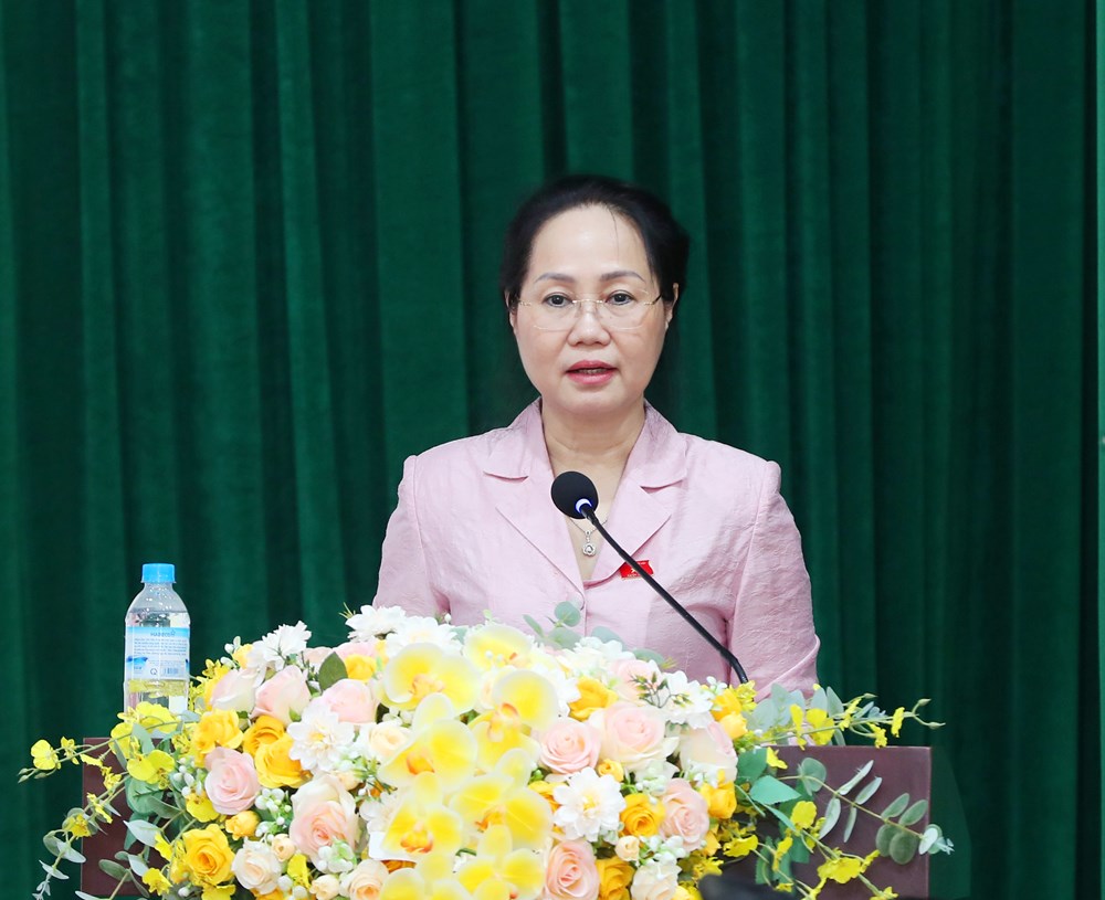 Bộ trưởng Lâm Thị Phương Thanh tiếp xúc cử tri tại xã Phù Đổng - ảnh 2