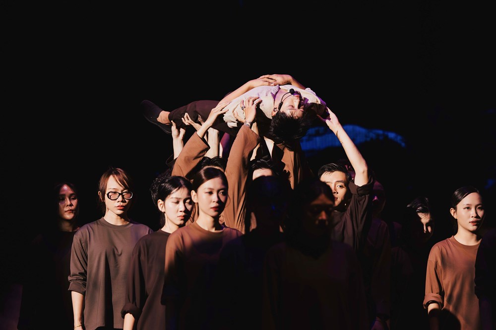Nghĩa tình đồng bào trên sân khấu “Anh trai vượt ngàn chông gai” - ảnh 2