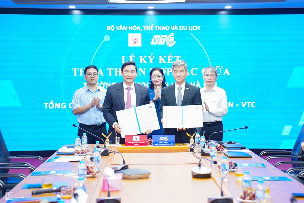 Phát triển nguồn nhân lực ngành VHTTDL gắn với thực tiễn chuyển đổi số - ảnh 2