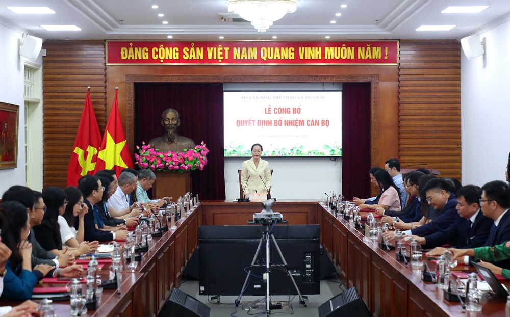 Bộ VHTTDL công bố các quyết định điều động, bổ nhiệm cán bộ - ảnh 7