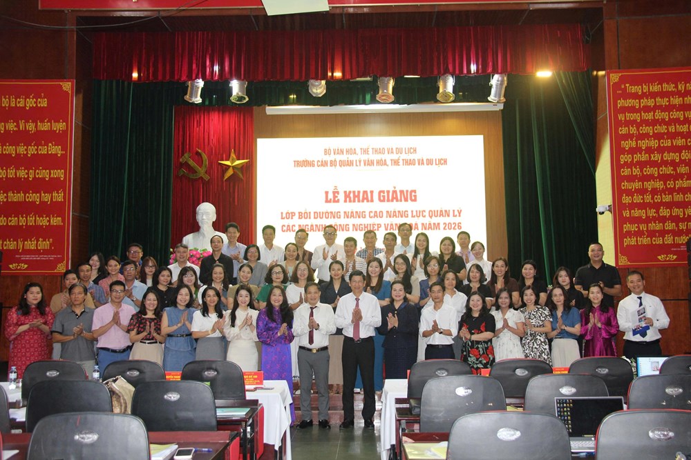 Nâng cao năng lực quản lý các ngành công nghiệp văn hóa cho đội ngũ cán bộ - ảnh 4