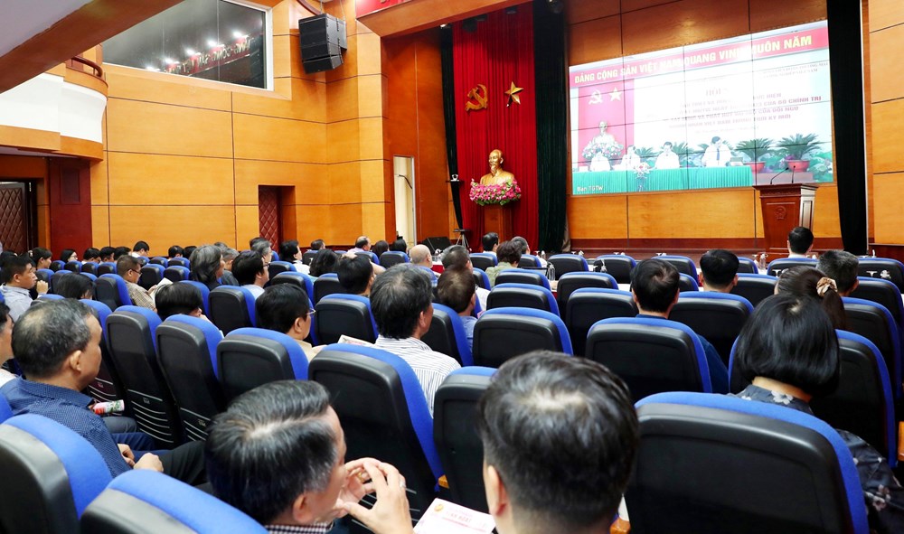 Hoàn thiện chính sách, pháp luật, tạo môi trường đầu tư an toàn, bình đẳng cho doanh nhân, doanh nghiệp - ảnh 5
