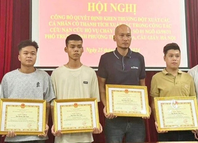 Thủ tướng gửi thư khen hành động dũng cảm cứu nạn nhân mắc kẹt trong đám cháy ở phố Trung Kính - ảnh 1