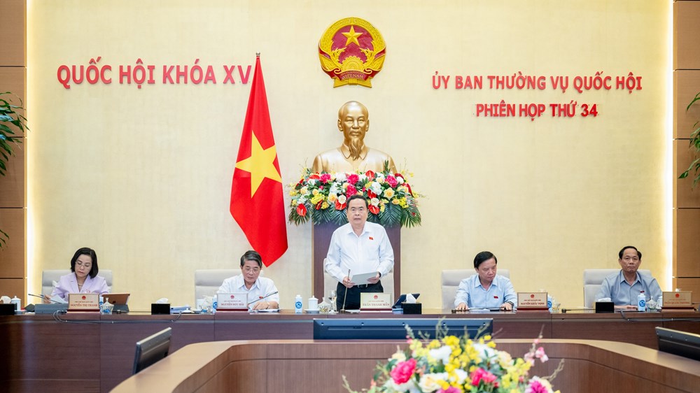 Bế mạc Phiên họp thứ 34 của Ủy ban Thường vụ Quốc hội - ảnh 1