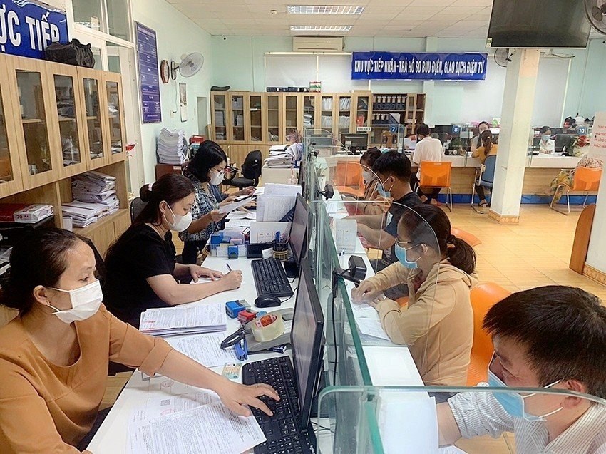 Tăng lương cơ sở lên mức 2,34 triệu đồng/tháng từ 1.7.2024 - ảnh 1