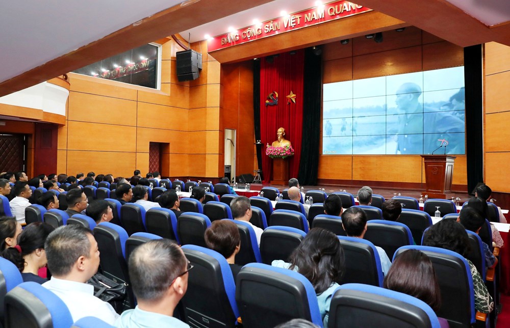 Làm cho đạo đức cách mạng trở thành hồn cốt của văn hóa Đảng - ảnh 8