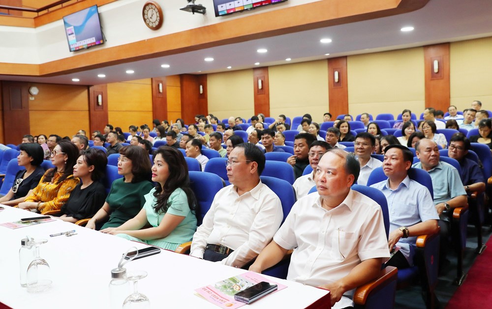 Làm cho đạo đức cách mạng trở thành hồn cốt của văn hóa Đảng - ảnh 7