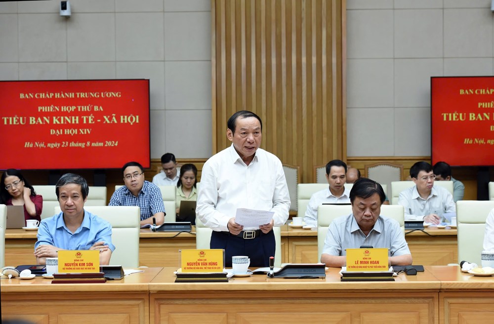 Phát triển văn hóa là nền tảng tinh thần, phát triển mạnh mẽ công nghiệp văn hóa - ảnh 2