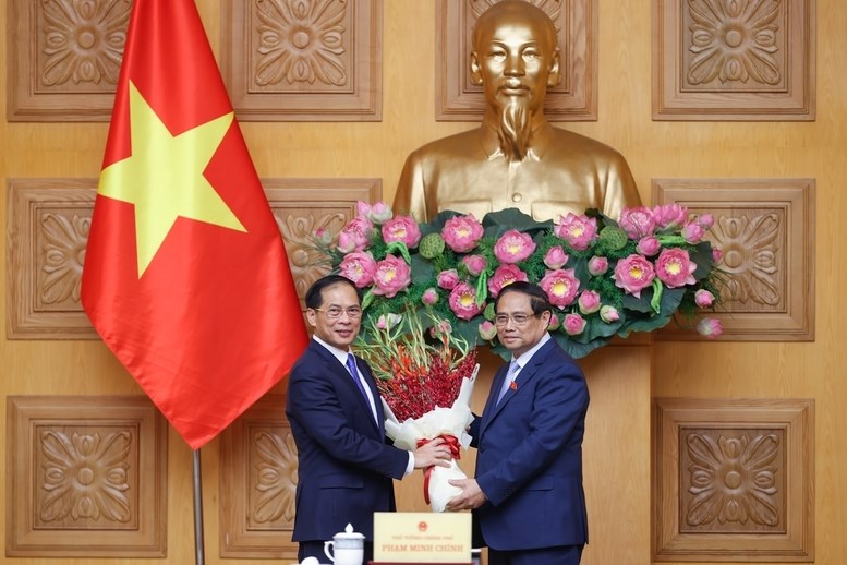 Thủ tướng Phạm Minh Chính giao nhiệm vụ cho ba Phó Thủ tướng và hai Bộ trưởng - ảnh 4