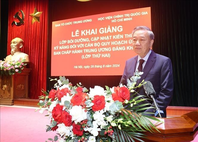 Cán bộ cấp chiến lược phải được đào tạo, bồi dưỡng đáp ứng yêu cầu, nhiệm vụ trong giai đoạn mới - ảnh 3