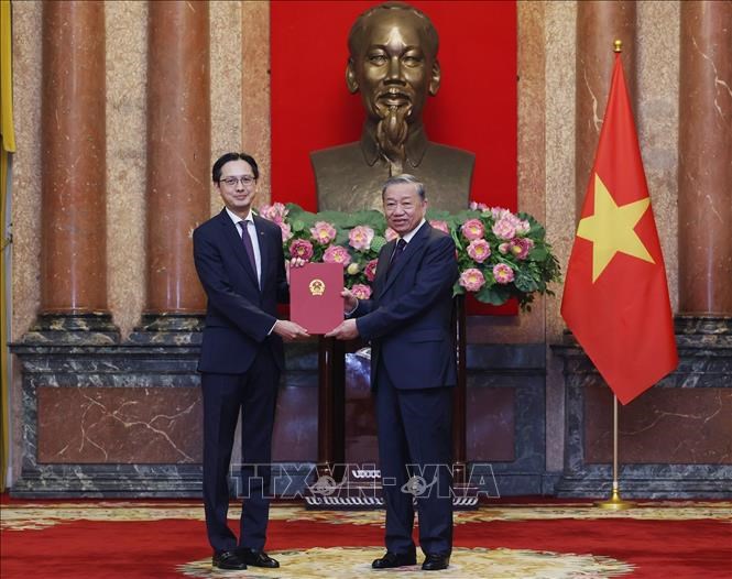Tổng Bí thư, Chủ tịch nước trao quyết định bổ nhiệm Đại sứ tại LHQ và các nước - ảnh 1