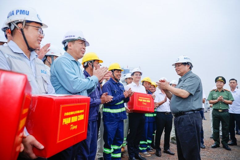 Sân bay Long Thành phải hoàn thành trong năm 2025 - ảnh 3